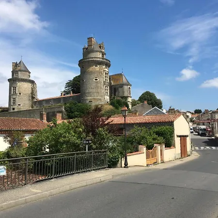 Charmante Maison No 5 *