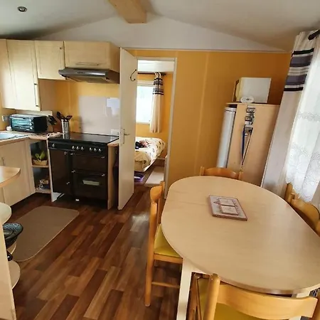 Charmante Maison No 5 * Apremont (Vendee)