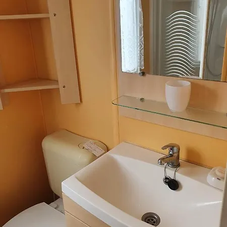 Charmante Maison No 5 * Apremont (Vendee)